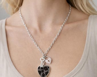 Pomina Silver Leopard Heart Charm Necklace New