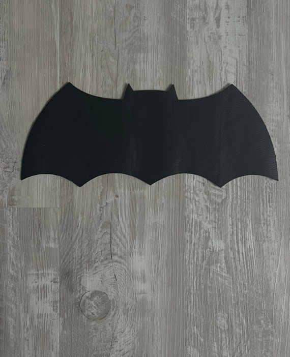 Frank Miller Bat The Dark Knight Returns Style Machine Cut Vinyl style emblem