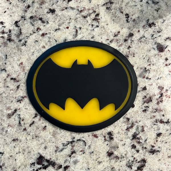 Bat Comic Style "TDKR" The Dark Knight Returns Frank Miller Oval Style Bat Logo Uréthane Symbole Emblème