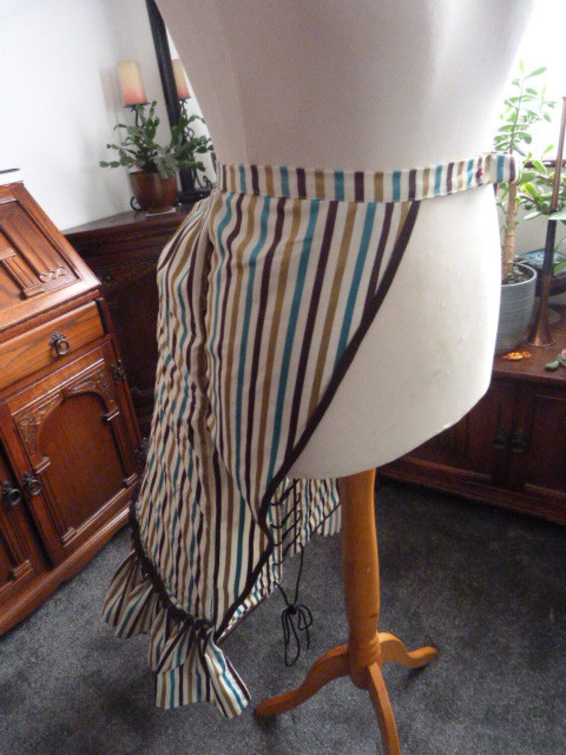 Lobster Tail Bustle Etsy