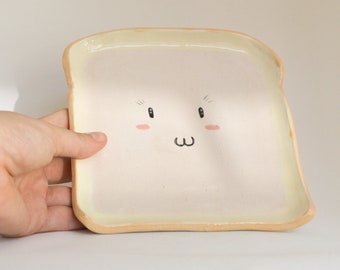 Handgefertigter Toast-Servierteller aus Keramik, süßer Kawaii-Teller, gelbes süßes Gesicht, lustiger Frühstücksteller, Wohndekor-Geschenk, Geschenk für Kinder