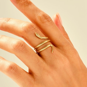Snake Ring / 14k Solid Gold Snake Ring with Diamond Eyes / Statement Rings for Women / Dainty Serpent Ring / Wraparound Snake Ring Hers