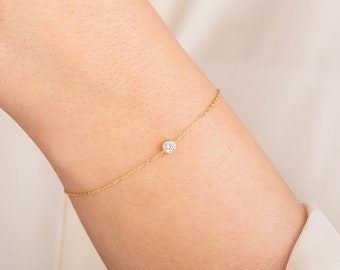 Diamond Bracelet / 14k Solid Gold Bezel Set Diamond Bracelet for Women / Natural Solitaire Diamond Charm