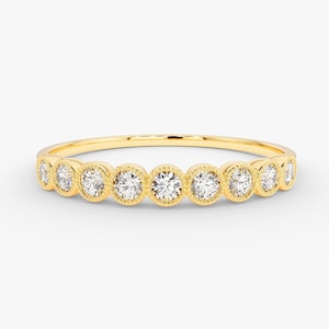 Anello con diamanti incastonati a castone / Fascia in oro 14k con diamanti e castone / Delicata fascia impilabile / Anello con diamanti minimalista per donna / Diamante autentico