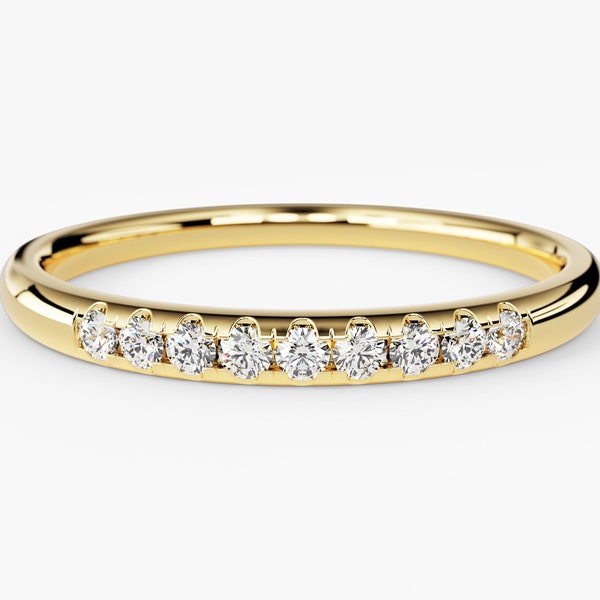 Zierliche Diamant Ring / 9 Stein Micro Pave Ring / 14k Solid Gold Diamant Ehering für Frauen / Dünner Diamant Ring / Stapelring