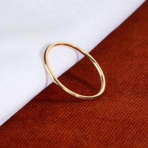 18k Solid Gold Thin Wedding Band / Stacking Ring / 1mm Wedding Band / Dainty Minimalist Gold Band / Simple Plain Ring image 5