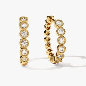 Milgrain Diamond Huggies / 14k Gold Diamond Huggie Hoops / Huggie Earrings with Diamonds / Minimalist Earrings for Women / Diamond Hoops