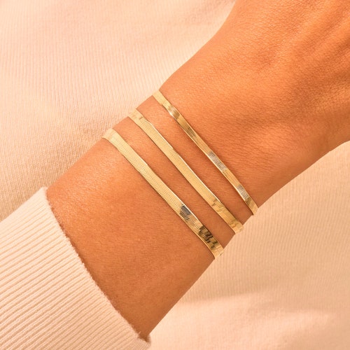 14k Gold Herringbone Chain shops Bracelet / Gold Snake Chain Bracelet / Shiny Serpentine Chain for Women / Layering Chain Bracelet Hers