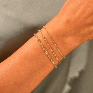 14k Solid Gold Diamond Cut Singapore Chain Bracelet / Dainty Sparkly Gold Bracelet For Women / Genuine Gold Twisted Chain Bracelet