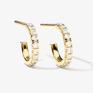 Diamond Huggies / 14k Gold Diamond Huggie Hoops / Huggie Earrings with White Diamonds / Minimalist Earrings for Women / Small Diamond Hoops