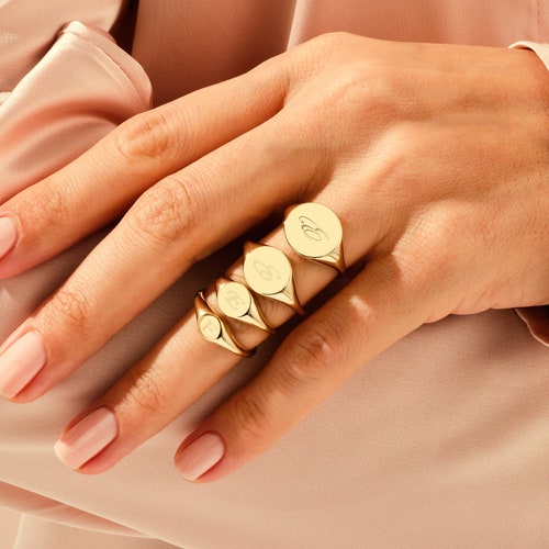 Buy 14k 18k Solid Gold Engraved Signet Ring Circle Signet Ring