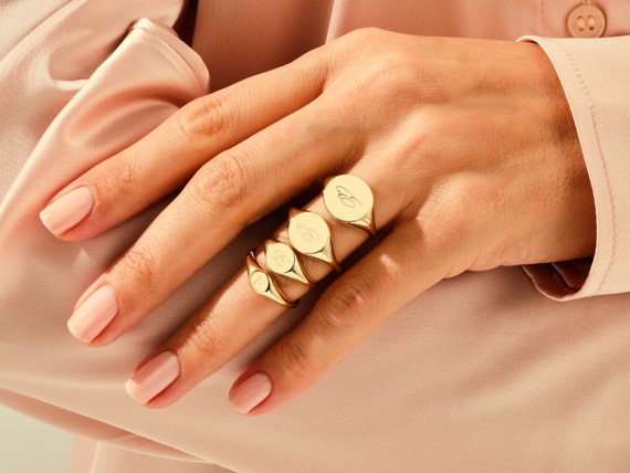 The Modern Guide to Signet Rings: From Heirloom to Must-Have Accessory