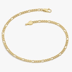 14k Gold Italian Figaro Chain Bracelet / Sleek Minimalist Bracelet For Her / Link Chain Gold Bracelet Women / 2.5mm Figaro Layering Bracelet