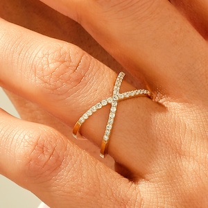 Criss Cross Ring / 14k Gold Diamond Criss Cross Ring / Statement Ring / Diamond Ring / Minimalist Natural Diamond Ring for Women