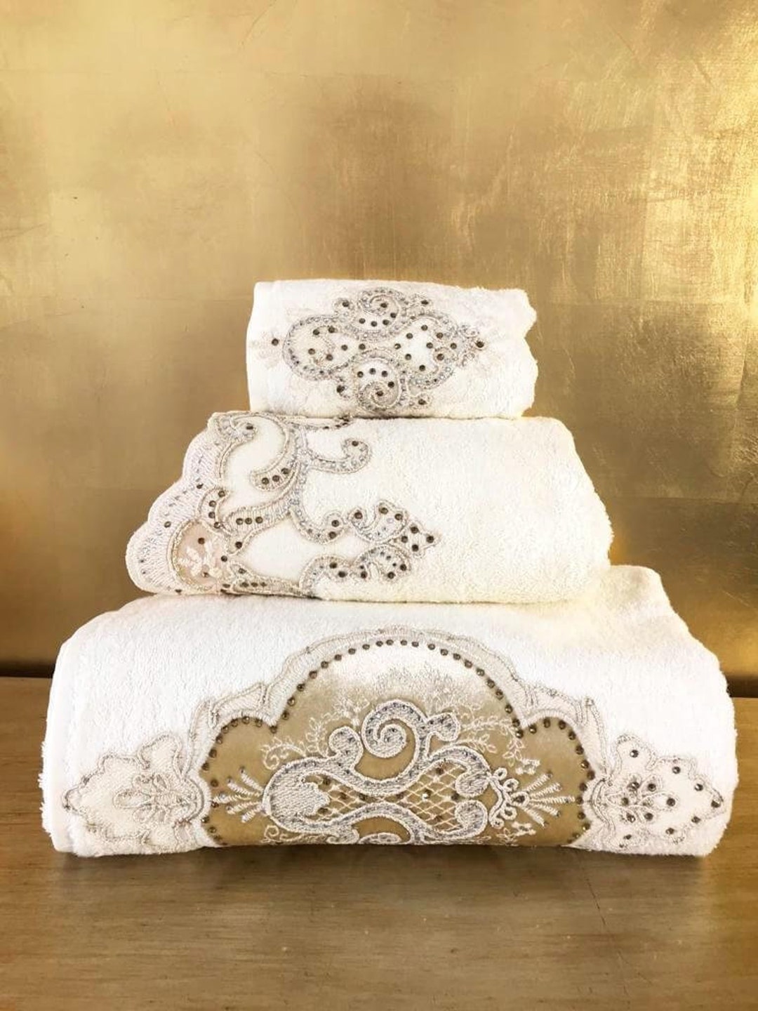 Superior Medallion Turkish Cotton 12-Piece Bathroom Towel Set, White/ Emberglow