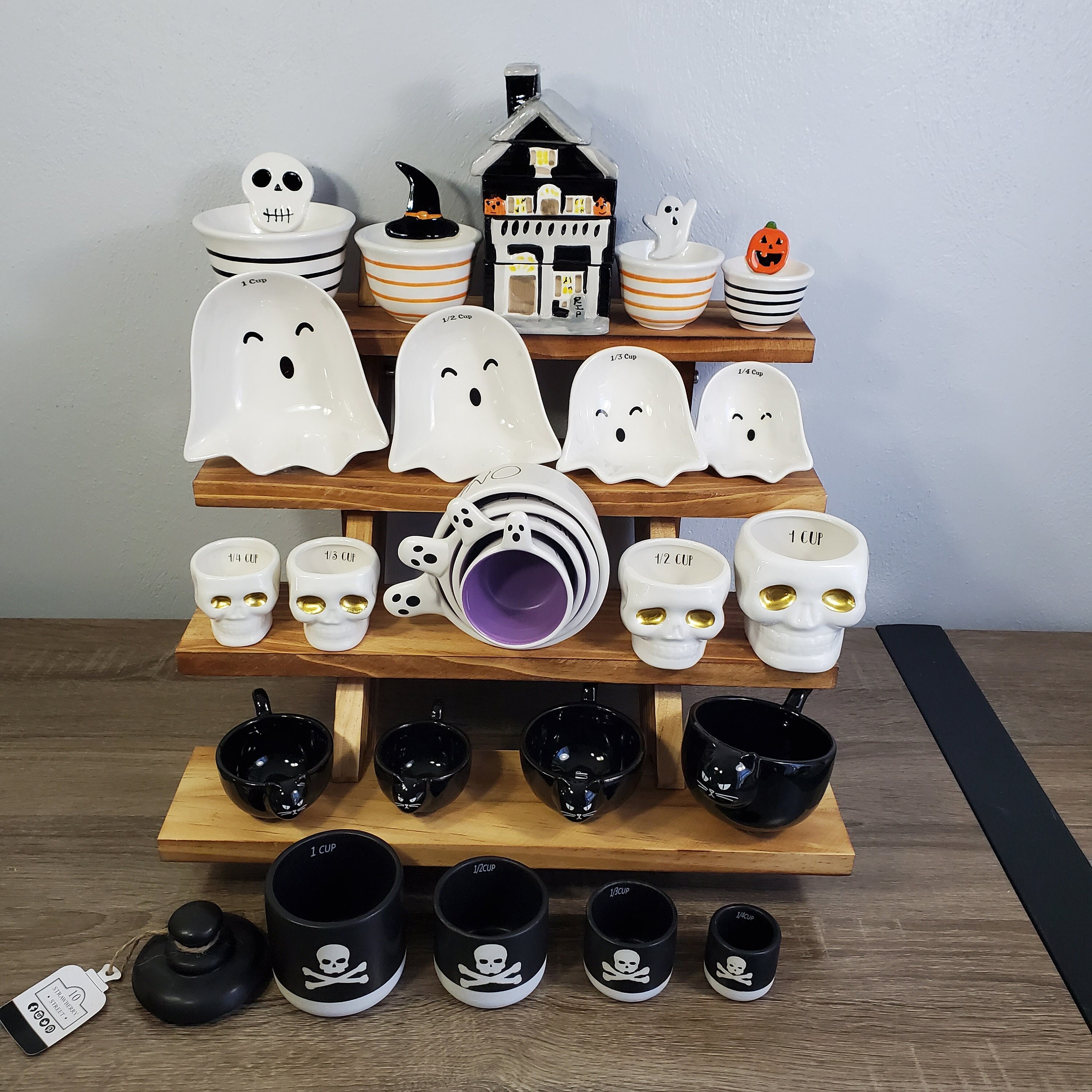 Macabre Measuring Cups