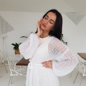 Weiße Strickjacke, Mohair-Strickjacke, Brautpullover, Strickjacke mit Gürtel, Brautjacke, Strickjacke, Sommer-Strickjacke
