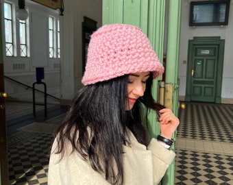 Pink bucket hat, Winter hat, Trendy hat, Designer bucket hat, Wool hat, Vintage crochet hat, Chunky knit hat, Winter beanie, Boho hat