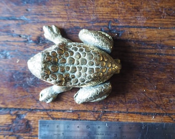 Vintage solid brass frog trinket box