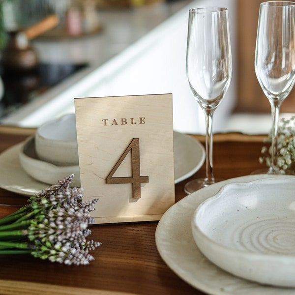 Numéro de table de mariage en bois - Décoration de table de mariage, Mariage champêtre rustique, Plaque de table personnalisée, Mariage champêtre rustique, Plaque de table personnalisée