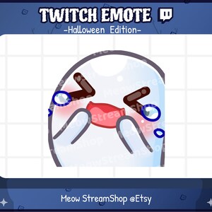 Puede incluir: Un fantasma blanco con una boca roja y ojos azules llorosos. El fantasma está sonrojado y tiene una expresión de sorpresa. El texto "Twitch Emote" y "Halloween Edition" está por encima del fantasma. El texto "Meow StreamShop @Etsy" está debajo del fantasma.
