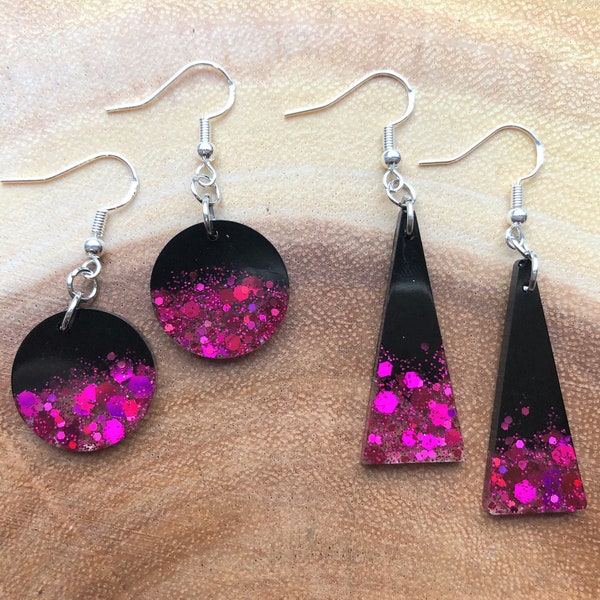 Handmade black & fuchsia glitter dangle resin earrings, circles or triangles. Quirky, festive, party jewellery