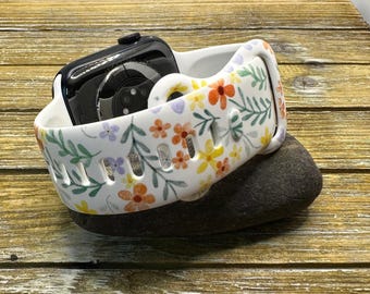 Floral Apple Watch Band: Spring Flower Silicone Strap