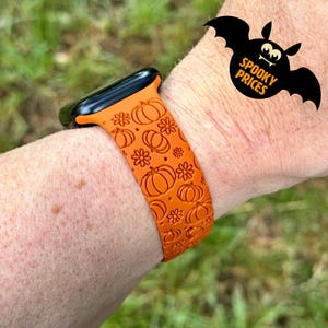 Autumn fall watch band for apple watch silicone band laser engraved 38/40/41/42/44/45/49mm series 2,3,4,5,6,7,8,9,10 se, se2 pumpkins design