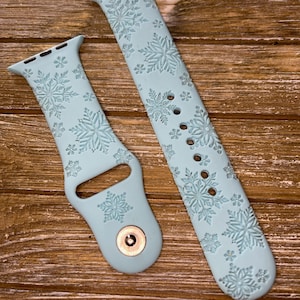 Snowflake Christmas Watch band for Apple Watch Silicone Engraved 38 40 41 42 44 45 46 49mm Series 1-10 Ultra Holiday Gift for Her