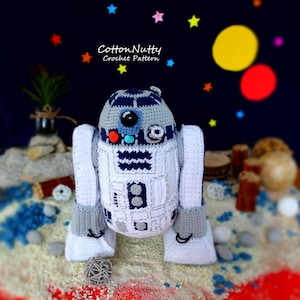 Little Robot Crochet Pattern || 12'' cuddly toy