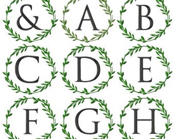 Broderimönster med monogramtypsnitt, kranspaket, direktnedladdning - 1 storlek (ENDAST EN STORLEK)
