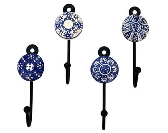 Set ganci da parete/4 blu bianco, dipinto a mano, ceramica