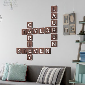 Azulejos de parede Scrabble, Arte de parede de família, Decoração de parede de azulejos com letras, Placa de madeira com sobrenome, Decoração de arte de parede Scrabble, Decoração de inauguração de casa em 3D