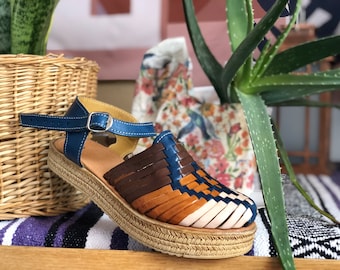 Mexican huarache sandal. Artisanal shoes. Traditional Mexican Leather Shoes. Boho sandals. Mexican Leather flats. Huarache de piel