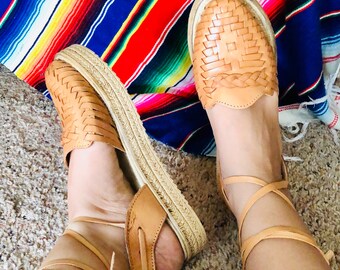 FINAL SALE Lace up huarache sandal//Mexican sandal/Mexican huarache//Mexican lace up huarache//Huaraches mexicanos//Mexican shoes