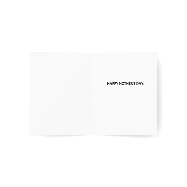 K&ouml;nnte beinhalten: Eine offene wei&szlig;e Gru&szlig;karte mit dem Text "HAPPY MOTHER'S DAY!" in schwarzer Schrift. Die Karte hat ein schlichtes, sauberes Design und ist innen leer.