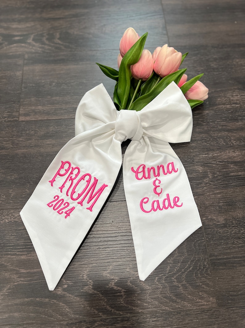 PROM Bouquet Sash with Name, Custom Prom Ribbon, Prom Bouquet Sash, School Spirit Bow 52" Bow PROM +2Names