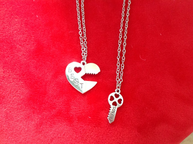 Heart Friendship Collar