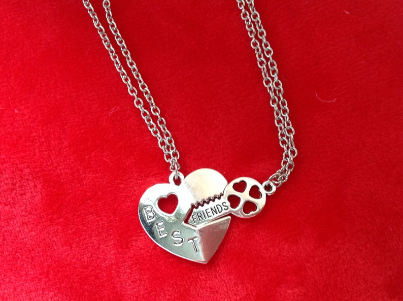 Heart Friendship Collar