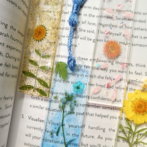 Mini pressed flower handmade resin bookmarks with tassels Floral bookmarks image 1