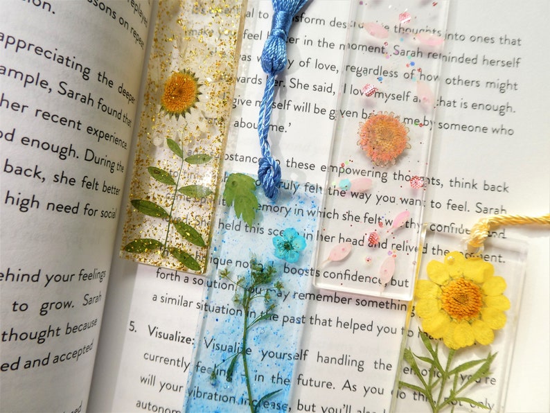 Mini pressed flower handmade resin bookmarks with tassels Floral bookmarks image 1