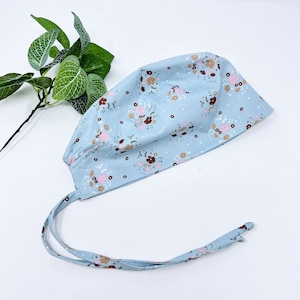 Flowers surgical cap. Medical Scrub Cap, Dental scrub cap, Scrub caps for women by Paradise Caps.