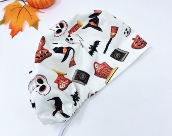 Casquette euro gommante Halloween pour femme. Casquette chirurgicale européenne doublée de satin par Paradise Caps.