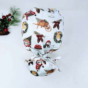 Christmas Ponytail scrub cap. Snowflakes surgical cap for women. Satin Lined ponytail hat by ParadiseCaps.