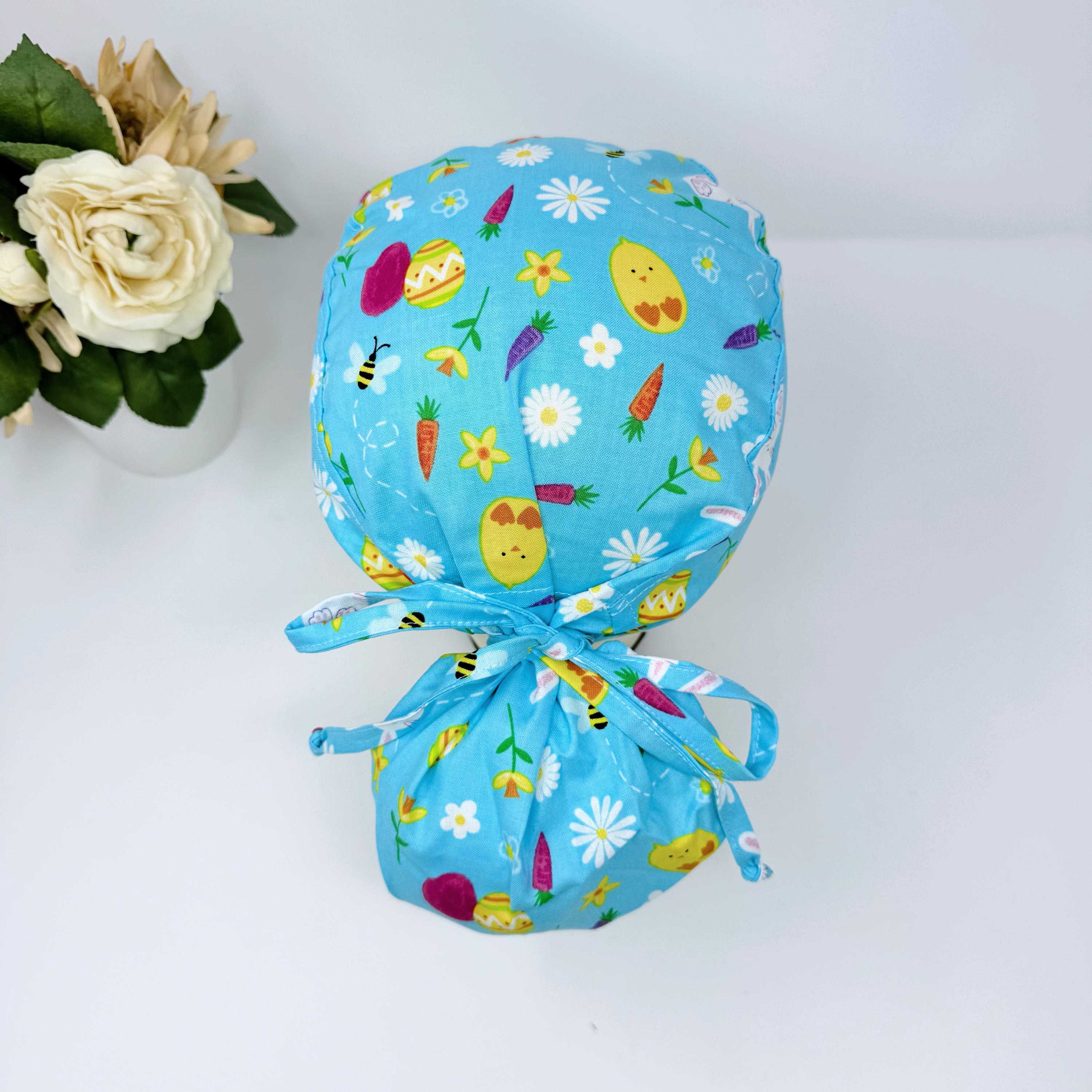 Gorro quirúrgico con cola de caballo de conejito de Pascua para mujer con opción de forro de satén de Paradise Caps.