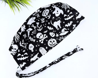 Bonnet de bloc opératoire pour homme, style crâne à nouer à l'arrière, par Paradise Caps, motif Halloween effrayant.