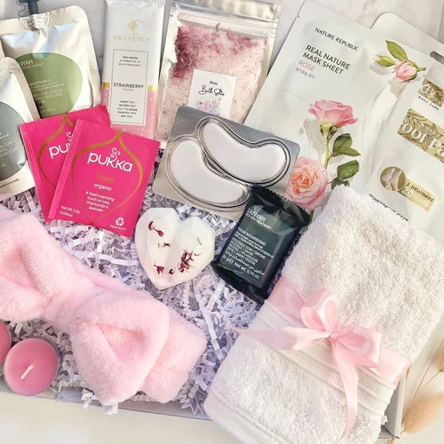 ULTIMATE Pamper Hamper Box for Her Spa Pamper Gift Sets for Etsy UK