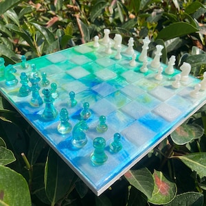 Customize Chessboard w\ Colourful Chessboard - Resin Chess Set - Handmade Chess Board - Handmade Epoxy Chessboard - Epoxy Chess Pieces