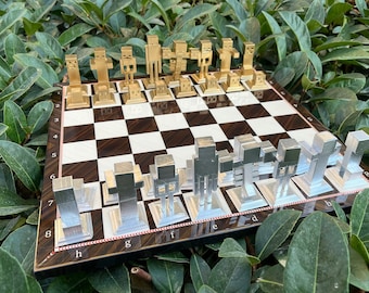 Handmade Minecraft Chess Set – 3D Plastic Pieces, Wooden Board