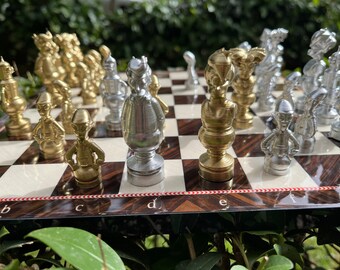 Futurama Chess Set: Handmade Wooden Board with 3D Cartoon Pieces